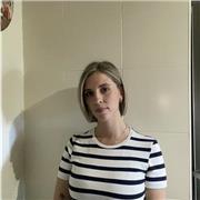 Monitora apasionada por los niños con diversidad funcional